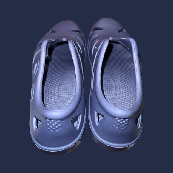 Unisex Oofos OOcandoo Slip-On Recovery Shoes Size M 7 W 9 - Picture 5 of 11